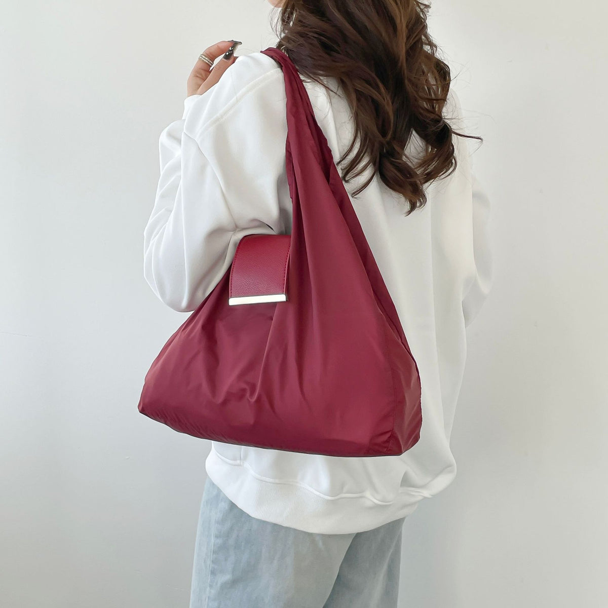 Tiny as a Keychain, Holds Up to 30 lbs! The Ultimate Everyday Foldaway